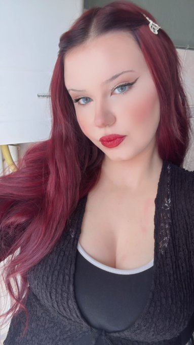 Kemer Escort Yarrağını Zevkle Yiyen Güzelin Sikiş Anıtı